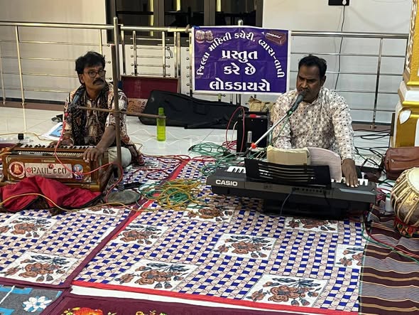 ડોલવણ તાલુકાના કલકવા ગામે ‘સુશાસન દિવસ’ની સાંસ્કૃતિક ઉજવણી, લોકડાયરામાં સરકારી યોજનાઓની માહિતી