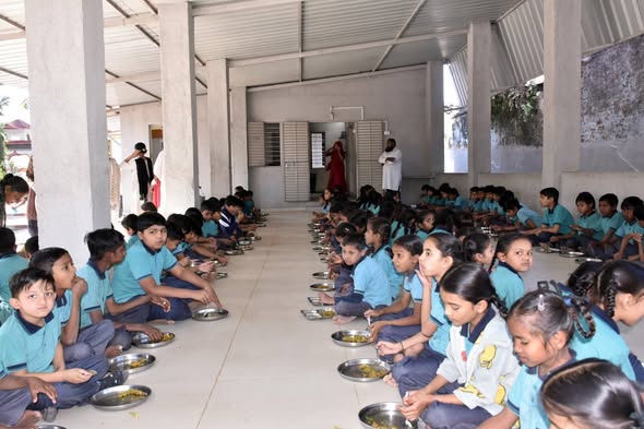 શિક્ષણ સાથે બાળકોના આરોગ્યનો મજબૂત આધાર: અમરેલી જિલ્લામાં મુખ્યમંત્રી પોષ્ટિક નાસ્તા યોજનાથી 88 હજારથી વધુ વિદ્યાર્થીઓને રોજ પોષણ