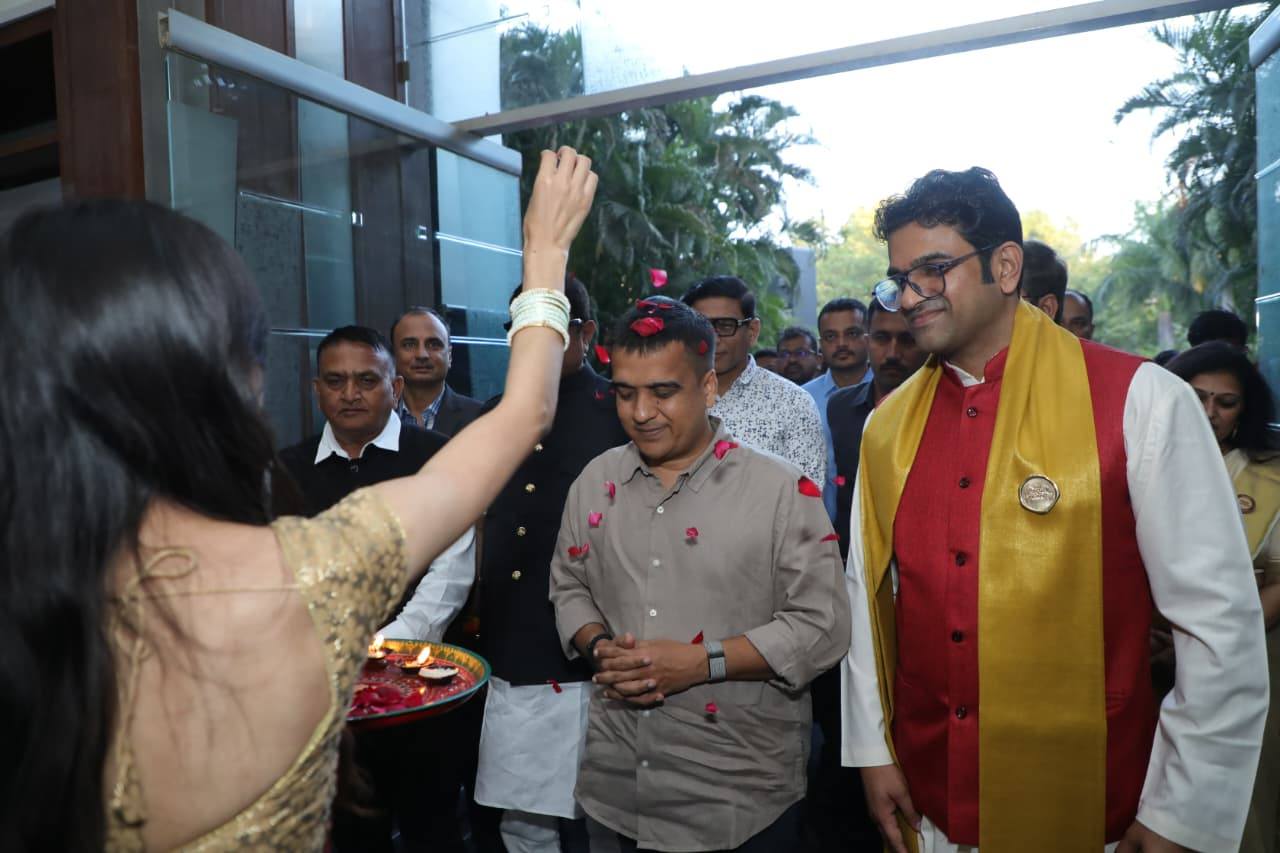 નાયબ મુખ્યમંત્રી હર્ષભાઈ સંઘવીના અધ્યક્ષસ્થાને પારૂલ યુનિવર્સિટીનો ભવ્ય પદવીદાન સમારોહ સંપન્ન