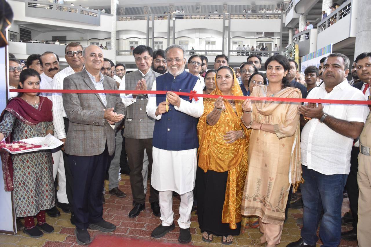 જામનગરમાં વાયબ્રન્ટ ગુજરાત રિજનલ કોન્ફરન્સ : રૂ.5716 કરોડના MoUથી 2100થી વધુ રોજગારની તક