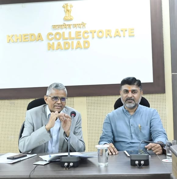 પ્રભારી સચિવ આર.સી. મીનાની અધ્યક્ષતામાં કલેકટર કચેરી ખાતે સમીક્ષા બેઠક યોજાઈ, SIR સહિત વિવિધ વિકાસ કામગીરીની વિગતવાર સમીક્ષા