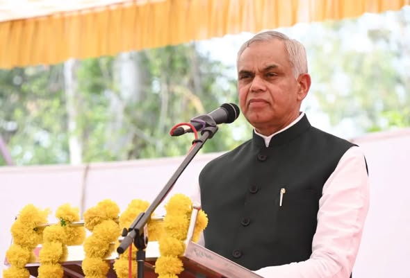 પ્રાકૃતિક ખેતીથી સમૃદ્ધ ભવિષ્ય તરફ આગળ વધવાનો સંદેશ: કૃષિ વિજ્ઞાન કેન્દ્ર દેથલી ખાતે રાજ્યપાલશ્રી આચાર્ય દેવવ્રતજીનો ખેડૂતો સાથે સંવાદ