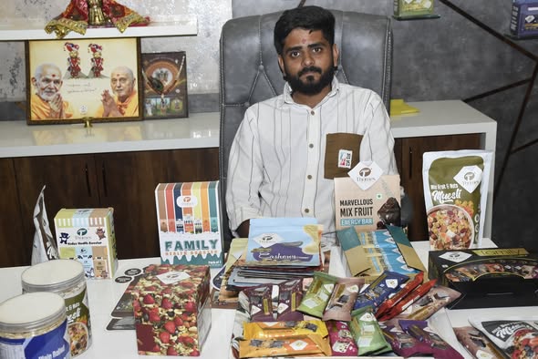 કેશોદના યુવાન દીપ ઘીમેલિયાની સફળતા ગાથા: આત્મનિર્ભર ભારતના સંકલ્પ સાથે હેલ્થ સપ્લીમેન્ટ ક્ષેત્રે નવી ઓળખ