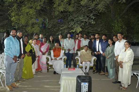 હણોલ ગામે રાજ્યપાલ આચાર્ય દેવવ્રતજીનો યુવાનો સાથે સંવાદ: સમરસતાનો વિચાર દેશભરમાં ફેલાવવાનો આહ્વાન