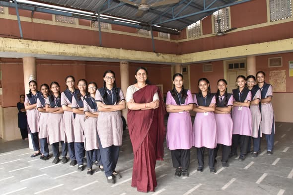 ‘નમો લક્ષ્મી યોજના’થી કન્યા શિક્ષણને નવી દિશા: સુરતની વી.થા. ચોકસી ગર્લ્સ વિદ્યાલય બન્યું સફળ અમલનું શ્રેષ્ઠ ઉદાહરણ