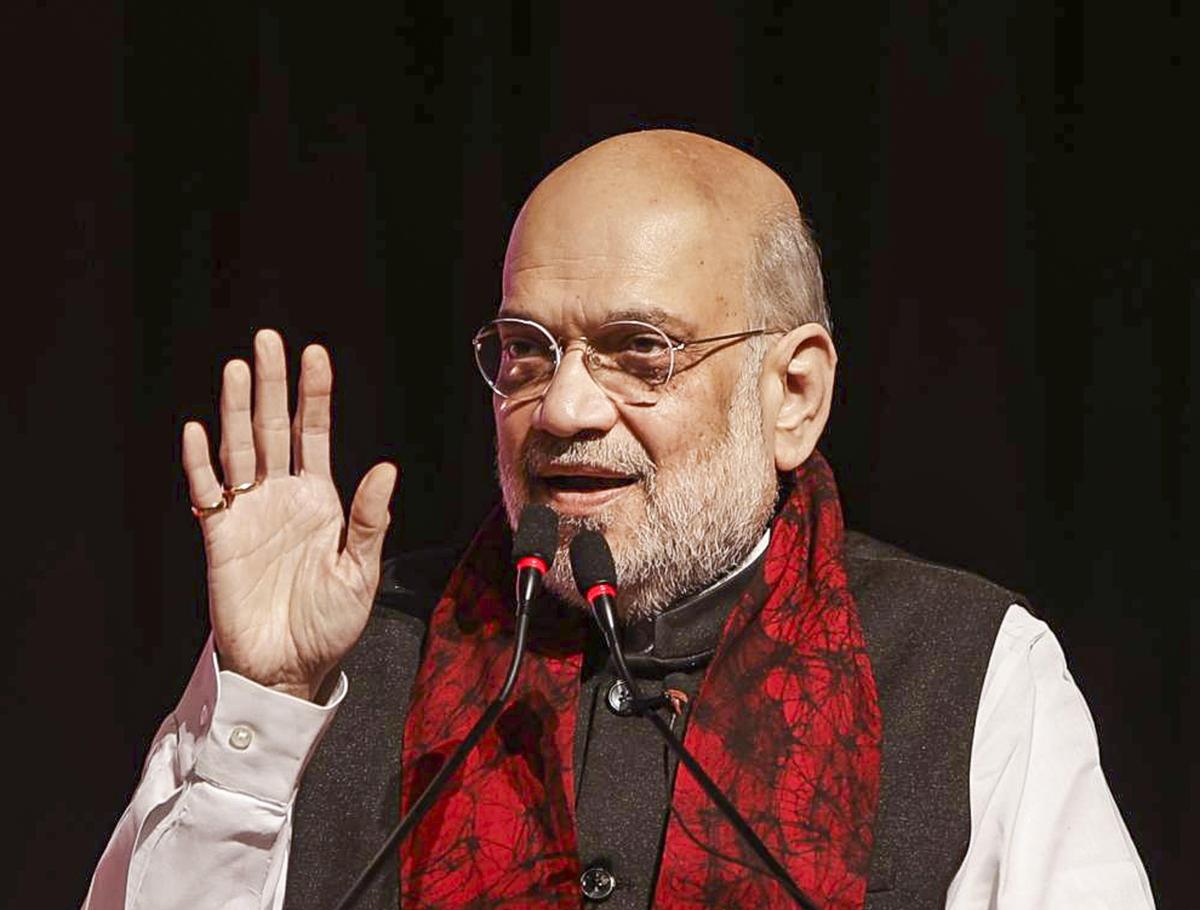 ગાંધીનગરમાં પાણીજન્ય ટાઈફોઈડ મુદ્દે અમિતભાઈ શાહના કડક આદેશ: યુદ્ધના ધોરણે કામગીરી, સારવારથી લઈ ભોજન વ્યવસ્થા સુધી તંત્રને સ્પષ્ટ સૂચનાઓ