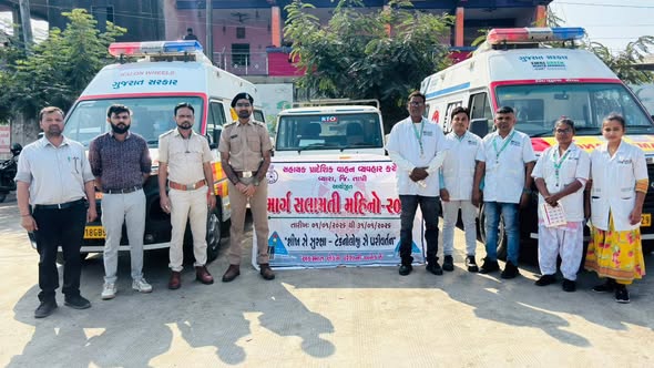 રાષ્ટ્રીય માર્ગ સલામતી મહિનો 2026 અંતર્ગત સોનગઢ એસ.ટી. બસ સ્ટેન્ડ પર જનજાગૃતિ અભિયાન, મુસાફરો અને ડ્રાઇવરોને માર્ગ સલામતીનું માર્ગદર્શન