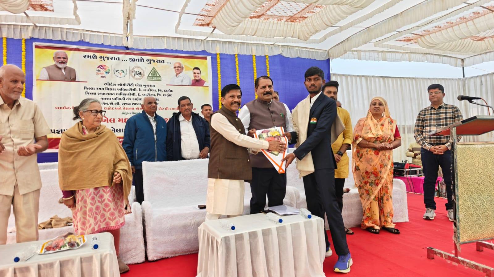 દાહોદના દેવગઢ બારીયામાં રાજ્યકક્ષાના દિવ્યાંગ ખેલ મહોત્સવનો પ્રારંભ – મંત્રી શ્રી રમેશભાઈ કટારાના હસ્તે ઉદ્ઘાટન