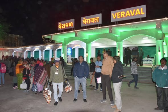 સોમનાથના આંગણે સ્વાભિમાન પર્વનો ભવ્ય પ્રારંભ, વિશેષ ટ્રેનો દ્વારા હજારો શિવભક્તો ઉમટ્યા