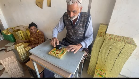 VGRC સૌરાષ્ટ્ર-કચ્છમાં ઝળહળી ઉઠ્યો જસદાણનો હસ્તકલા ઉદ્યોગ: વિદેશી બજારમાં મંદિર અને જ્વેલરી બોક્સની વિશેષ માંગ