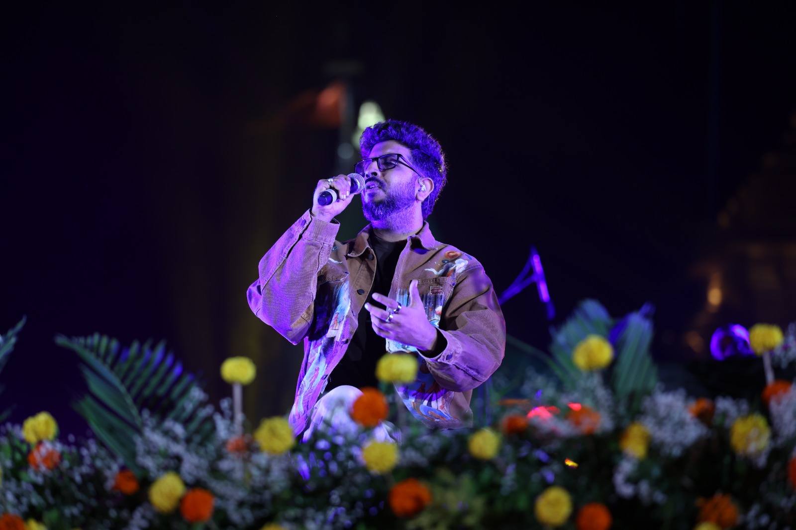 સોમનાથ સ્વાભિમાન પર્વમાં ભક્તિ અને સંસ્કૃતિનો સંગમ: કિર્તીદાન, જીગરદાન અને ઉમેશ બારોટે શિવભક્તિના સૂર છેડ્યા