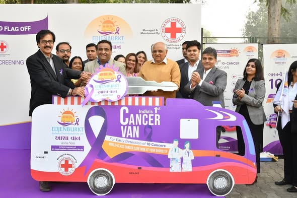 મુખ્યમંત્રી ભૂપેન્દ્રભાઈ પટેલે ‘આશા વાન’નું લોકાર્પણ કર્યું: કેન્સરની વહેલી તપાસ માટે અદ્યતન કેન્સર સ્ક્રિનિંગ વાનની મહત્વપૂર્ણ પહેલ