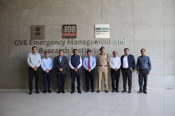 ‘112’ ઈમરજન્સી હેલ્પલાઇનનો પ્રતિસાદ સમય 10 મિનિટથી ઓછો કરવાના સૂચનો: રાજ્ય પોલીસ વડા ડૉ. કે.એલ.એન. રાવે કામગીરીની સમીક્ષા કરી