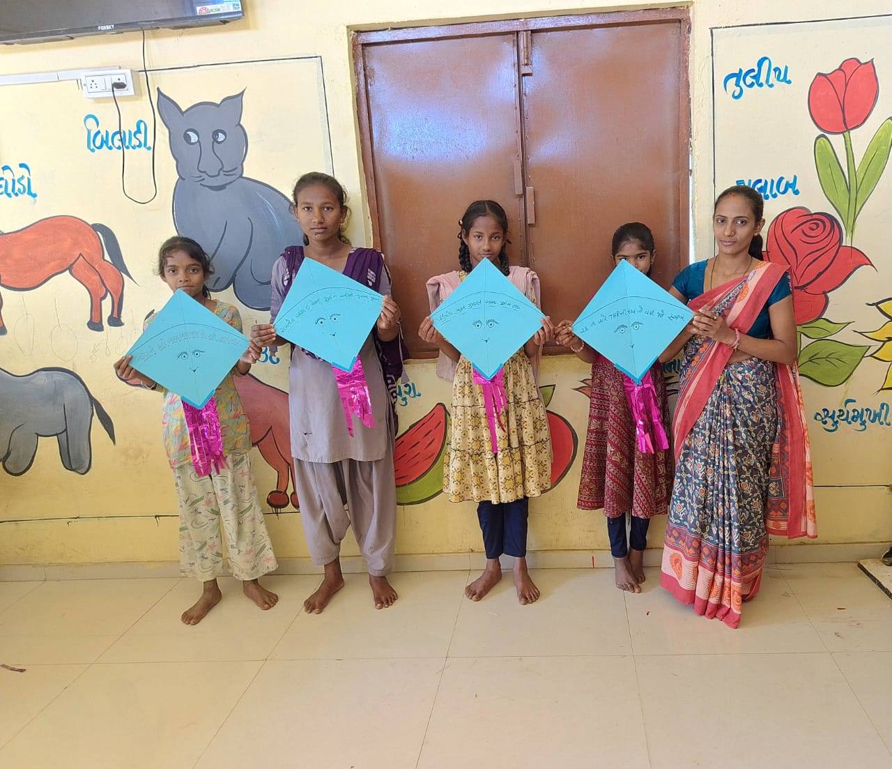 દાહોદ જિલ્લામાં તમામ આંગણવાડી કેન્દ્રોમાં ‘પોષણ ઉડાન’ની ઉજવણી, સ્વસ્થ માતા–બાળકથી સુપોષિત ભારતનો સંદેશ