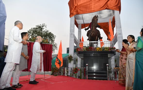 કેન્દ્રીય ગૃહમંત્રી શ્રી અમિતભાઈ શાહના હસ્તે ગાંધીનગરમાં છત્રપતિ શિવાજી મહારાજની ભવ્ય પ્રતિમાનું અનાવરણ, નાયબ મુખ્યમંત્રી શ્રી હર્ષભાઈ સંઘવી ઉપસ્થિત રહ્યા