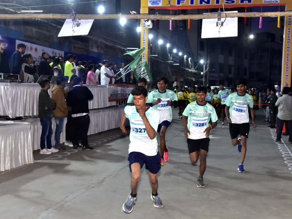 ગિરનાર આરોહણ-અવરોહણ સ્પર્ધામાં ખેલાડીઓની સુરક્ષા પ્રથમ પ્રાથમિકતા: મેડિકલ ટીમ અને સેવાભાવી સંસ્થાઓ તૈનાત