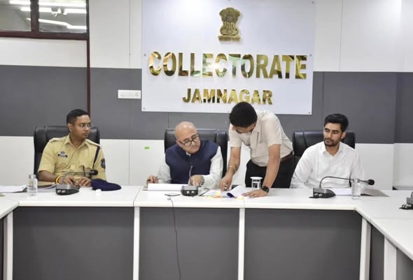 જામનગરમાં જિલ્લા “સ્વાગત” કાર્યક્રમ: કલેકટર કેતન ઠક્કરે ૧૯માંથી ૧૭ અરજીઓનો કર્યો હકારાત્મક નિકાલ