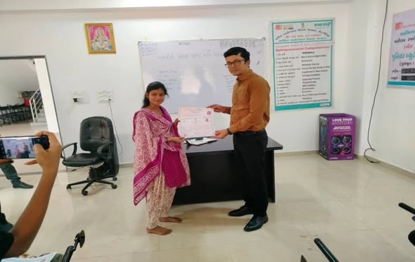 Baroda Self Employment Development Institute, છોટાઉદેપુર ખાતે ‘Junior Beauty Practitioner’ તાલીમ શિબિર સફળતાપૂર્વક યોજાઈ