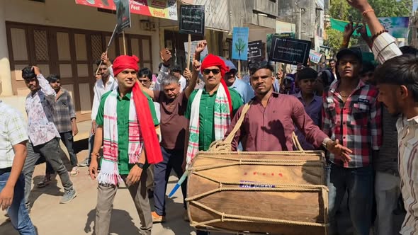 કવાંટના વિશ્વવિખ્યાત ગેર મેળામાં વન વિભાગની અનોખી પહેલ, ‘જળ-જંગલ-જમીન’ બચાવવાનો સંદેશ આપ્યો