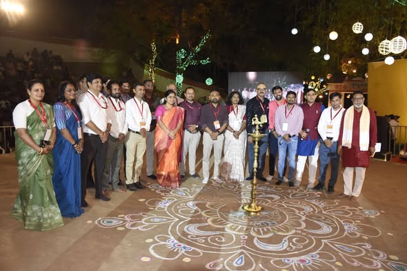 ગાંધીનગરમાં લોકકલાનો મહાકુંભ: સંસ્કૃતિ કુંજ ખાતે ‘વસંતોત્સવ’નો રંગારંગ પ્રારંભ