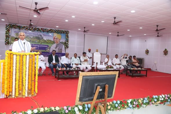 ઓલપાડમાં પ્રાકૃતિક કૃષિ જનજાગૃતિ શિબિર યોજાઈ, રાજ્યપાલ આચાર્ય દેવવ્રતજીએ પ્રાકૃતિક ખેતી અપનાવવા ખેડૂતોને આપ્યો સંદેશ