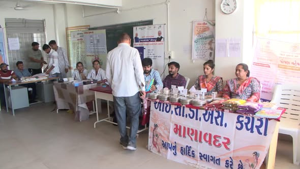 માંડોદરા પ્રાથમિક શાળામાં સેવા સેતુ કાર્યક્રમ: ગ્રામજનોને સરકારી યોજનાઓનો સીધો લાભ