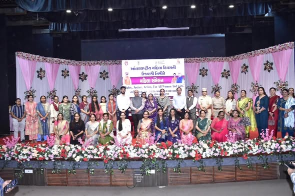 જામનગર ટાઉનહોલ ખાતે આંતરરાષ્ટ્રીય મહિલા દિવસ નિમિત્તે ભવ્ય ‘મહિલા સંમેલન’: સમગ્ર કાર્યક્રમનું સંચાલન મહિલાઓ દ્વારા