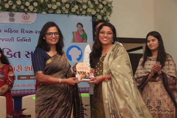 છોટાઉદેપુરમાં આંતરરાષ્ટ્રીય મહિલા દિવસની ઉજવણી: વિવિધ ક્ષેત્રે સિદ્ધિ હાંસલ કરનાર મહિલાઓને ‘વુમન શક્તિ સન્માન’થી નવાજવામાં આવી