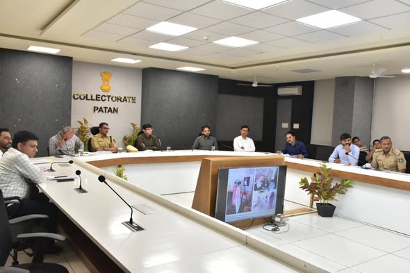 પાટણ જિલ્લામાં જિલ્લા વિકાસ અધિકારીની અધ્યક્ષતામાં મહત્વપૂર્ણ સમીક્ષા બેઠક યોજાઈ