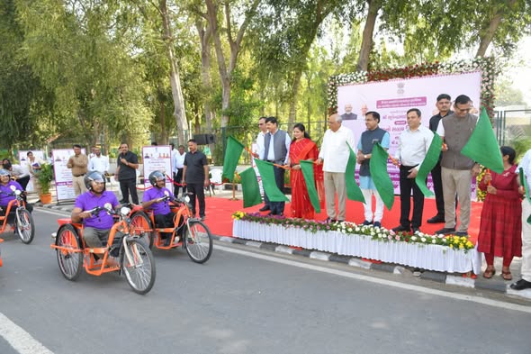 મુખ્યમંત્રી ભુપેન્દ્ર પટેલ દ્વારા 34 જિલ્લાનાં 5676 દિવ્યાંગજનોને ₹36.7 કરોડના સહાય સાધનોનું વિતરણ