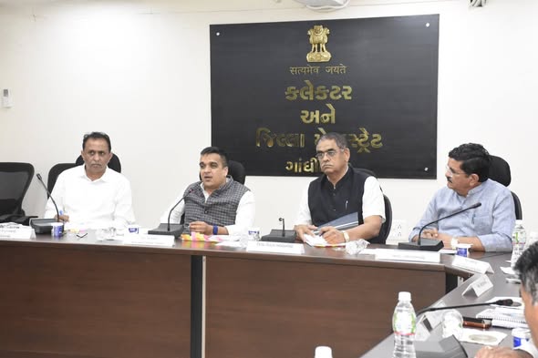 ગાંધીનગર જિલ્લામાં 2026-27 માટે 934 લાખના 363 વિકાસ કાર્યોને મંજૂરી: નાયબ મુખ્યમંત્રી હર્ષ સંઘવીની અધ્યક્ષતામાં આયોજન મંડળ બેઠક