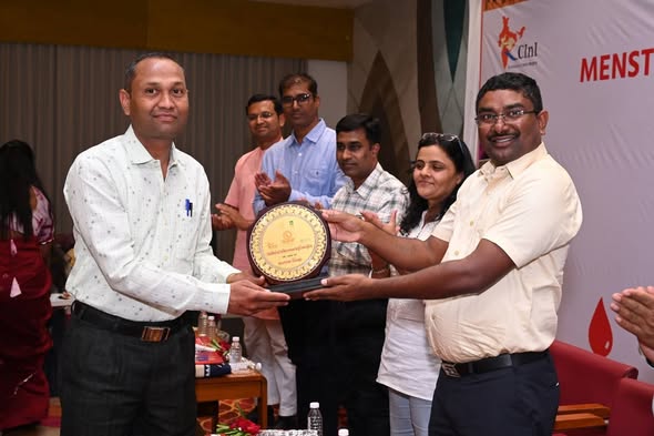 દાહોદમાં માસિક સ્વચ્છતા અને આરોગ્ય અંગે જિલ્લા સ્તરીય વર્કશોપ યોજાઈ: કલેક્ટર યોગેશ નિરગુડેની અધ્યક્ષતામાં શૈક્ષણિક કોમિક બુકનું લોન્ચિંગ