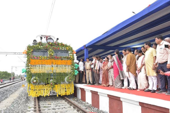 ઉત્તર ગુજરાતને રેલવે વિકાસની ભેટ: ₹891 કરોડના પ્રકલ્પો અને ખેડબ્રહ્મા–અસારવા નવી ટ્રેન સેવા શરૂ